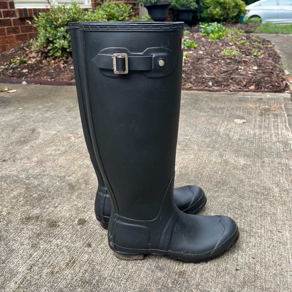 Hunter Original Tall Rain Boots size 8